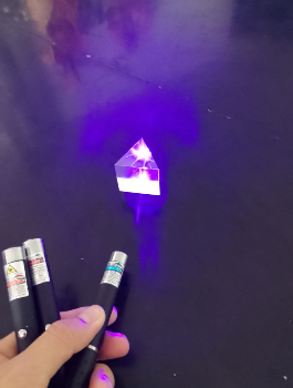 ¡EXPLORAMOS EL FASCINANTE MUNDO DE LA ÓPTICA!
