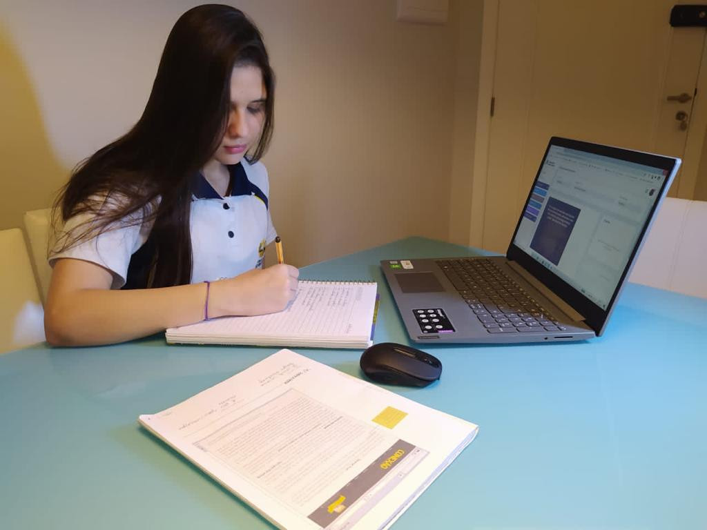 A entrega do mérito acadêmico como inspiração para os alunos