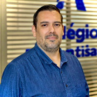 Profº. Cristiano Machado