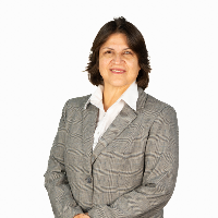 Mónica León