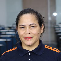 Nívia Patrícia F. G. Marinho