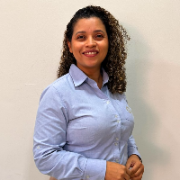 Kênia Flávia Sousa