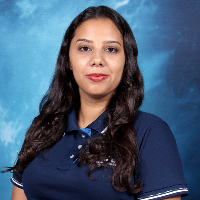 Paula Salles de Oliveira