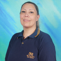 Catia Tavares Borba