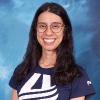 Julia Bueno Machado