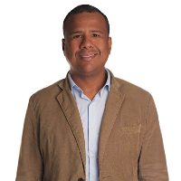 Victor Elias
