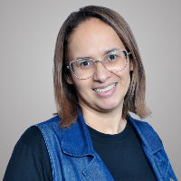 Luciana Lau de Oliveira