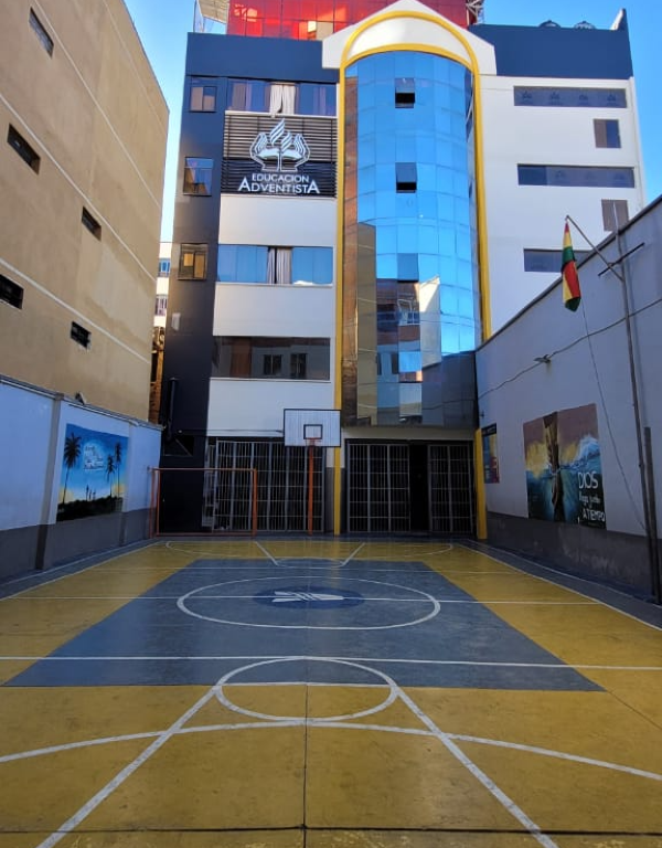 Cancha deportiva del colegio