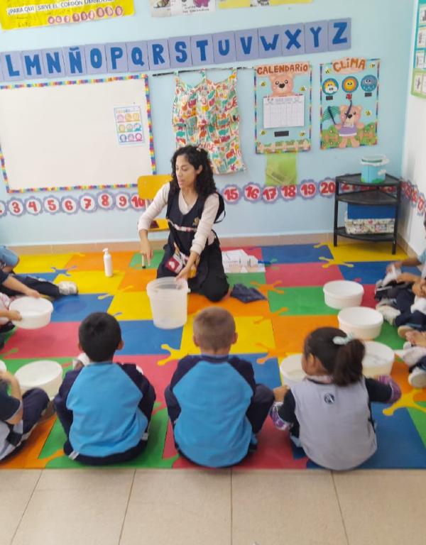 Aula de sala multiedad de 3, 4 y 5 años