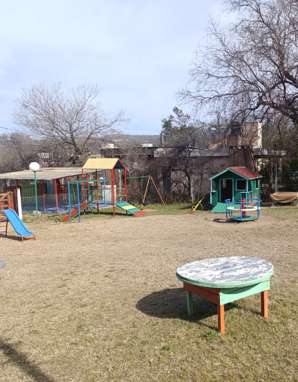 Aulas y Patio Nivel Inicial