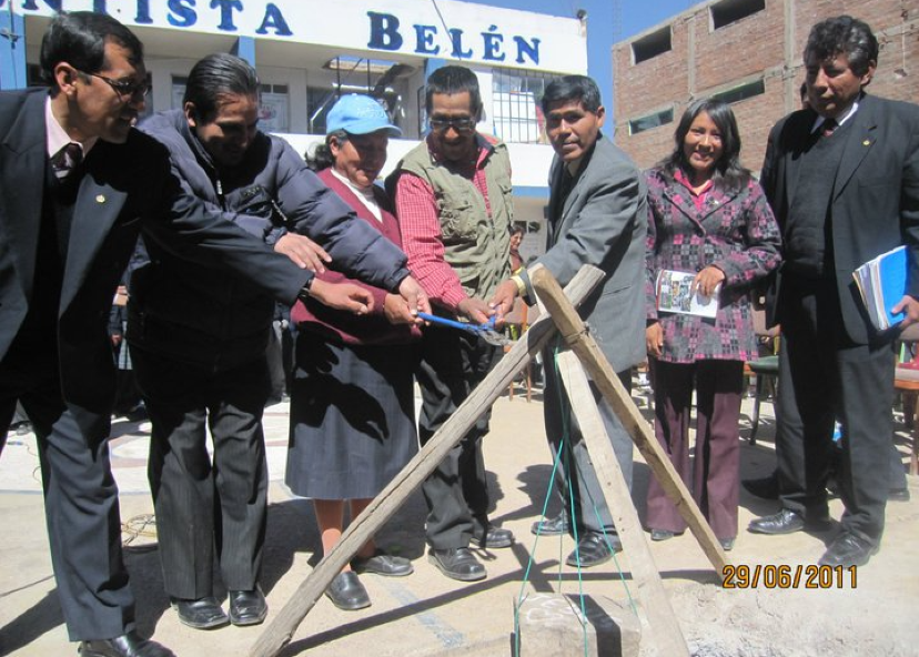 PRIMERA PIEDRA NUEVA CONSTRUCCION 2011
