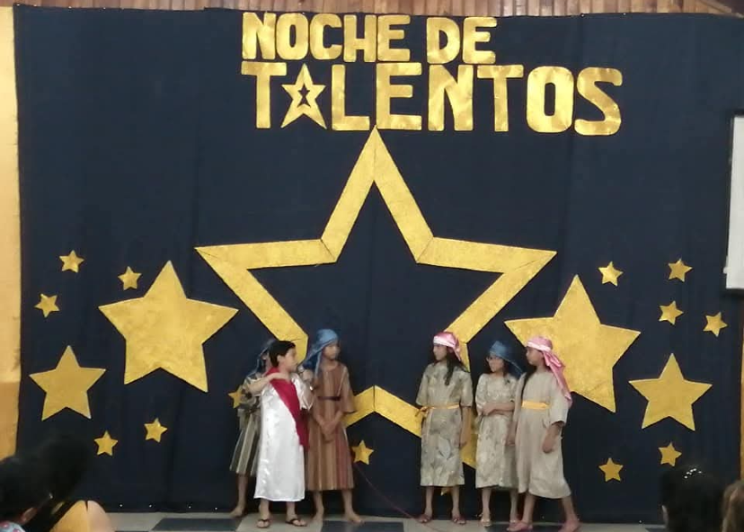 NOCHE DE TALENTOS